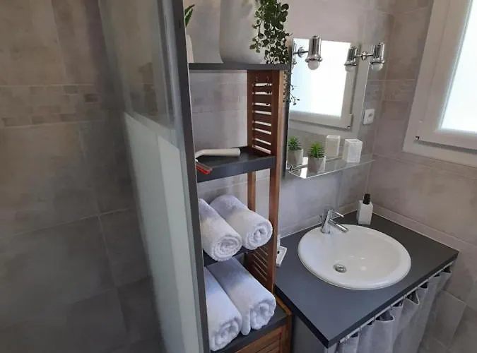Neuf De 30 M2 Au Coeur De Classe 2 Etoiles Apartament *